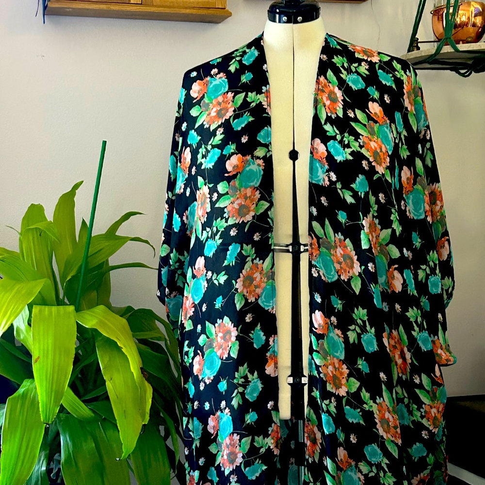 Agnes & Dora Kimono